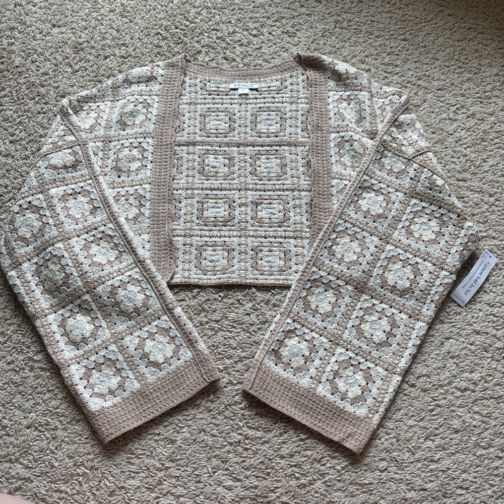 Women's Beige Patterned Sweater